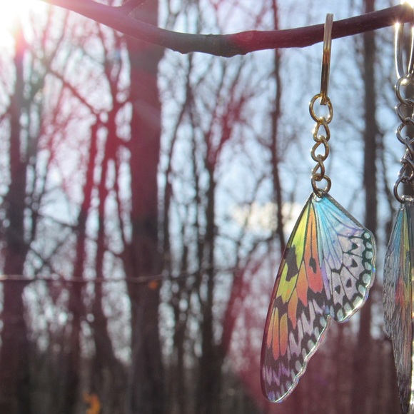 Butterfly Wing Keychain - Picture 2 of 2